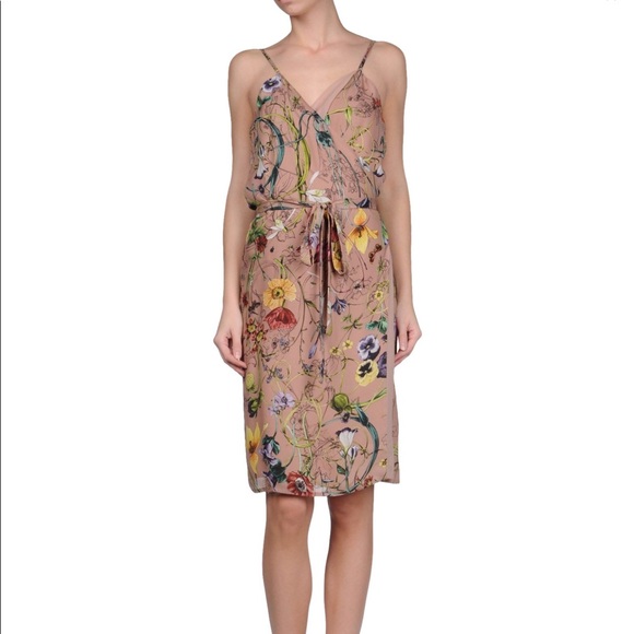 SOLD Gucci dress size 8 - Picture 7 of 10